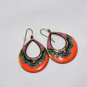 Cute teardrop earrings